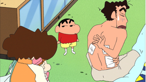 クレヨンしんちゃん 湿布を貼るのは大変だゾ