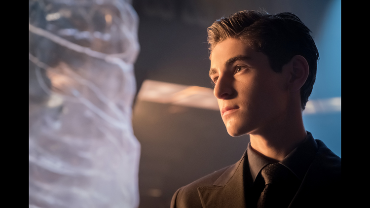 GOTHAM/ゴッサム<フォース・シーズン> 第01話/吹替