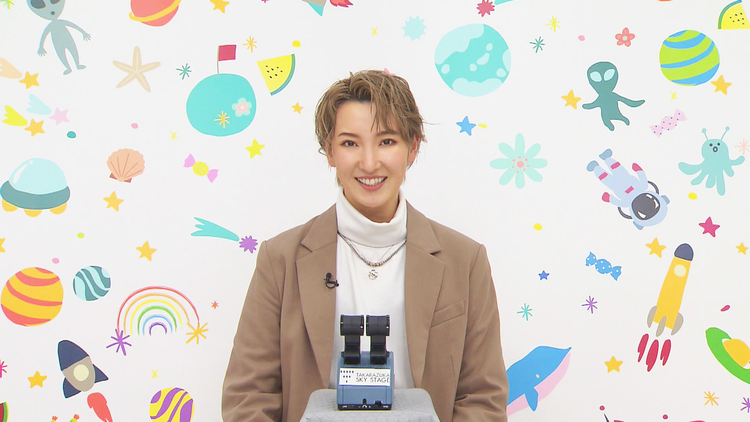 【宝塚歌劇】TAKARAZUKA NEWS Pick Up「タイムマシンにのって!? 帆純まひろ」