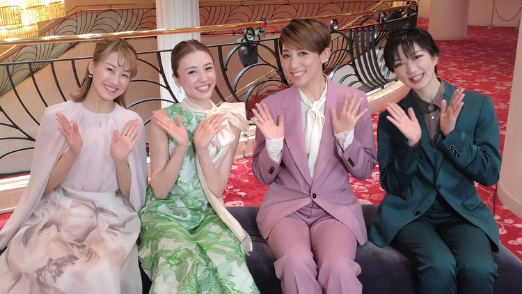 【宝塚歌劇】TAKARAZUKA NEWS Pick Up「真風涼帆・潤花 卒業インタビュー」～2023年6月より～